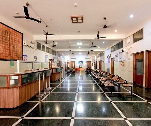 Smt. Paarvati Devi Hospital, [CONFIRM WITH HOSPITAL: caption]