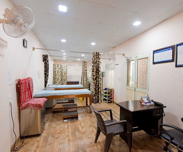 Smt. Paarvati Devi Hospital, [CONFIRM WITH HOSPITAL: caption]
